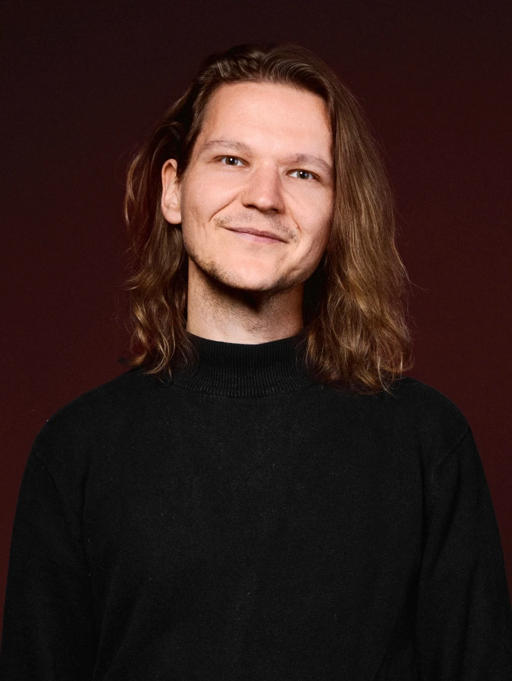 Oliver Nosaczynski Bohovič, nezávislý hudební producent, skladatel, umělec a lektor kurzu hudební produkce na SKVOT